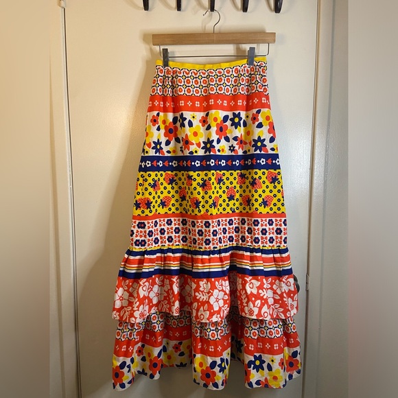 summit of boston Dresses & Skirts - Summit of Boston vintage skirt